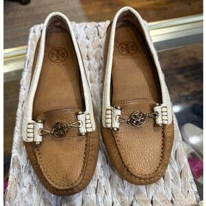Tory Burch Leather Driving Moccasins Tan Beige Logo Detail Women Size 7.5 M